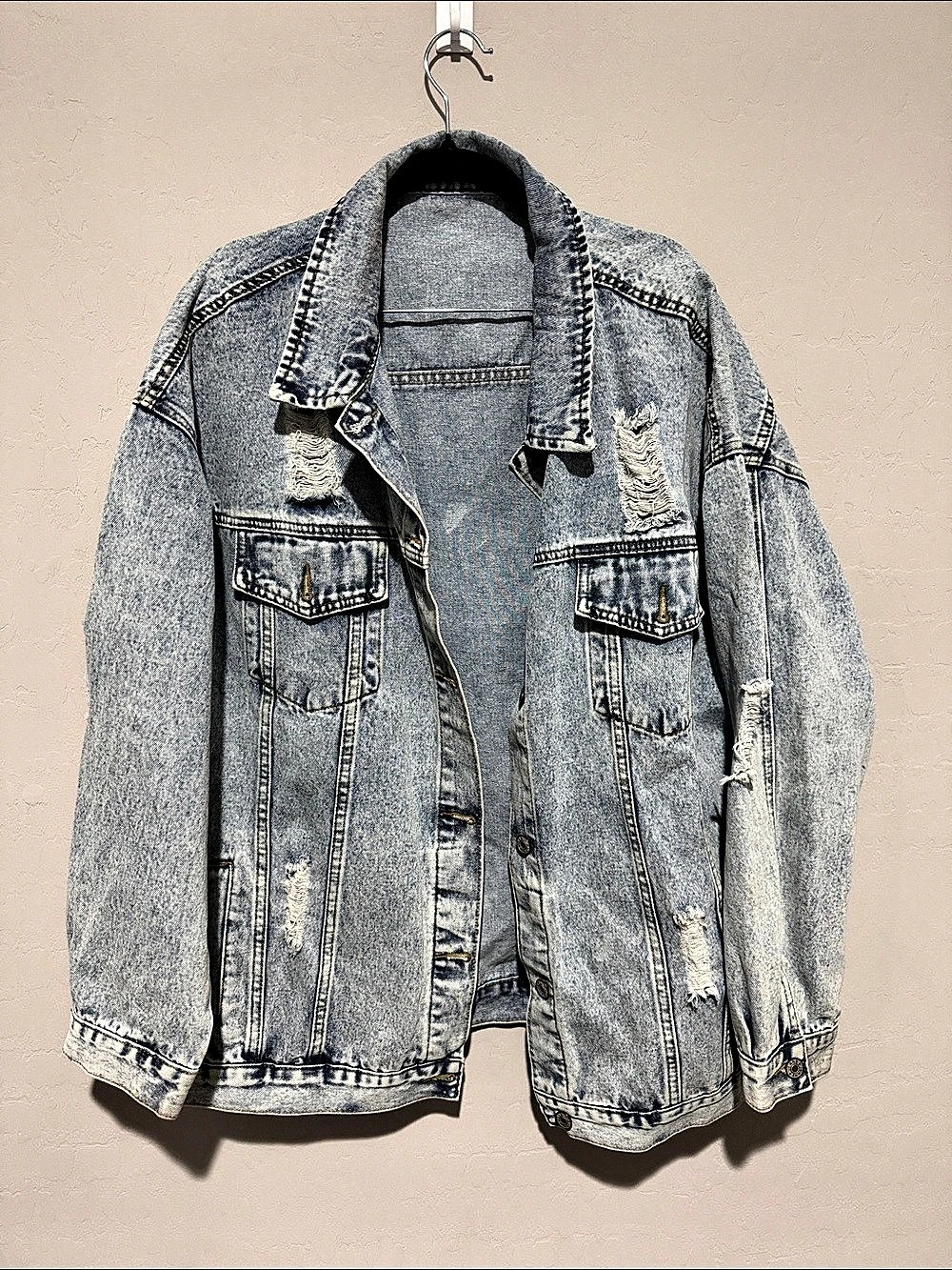Distressed Denim Jacket in Blue Size XL